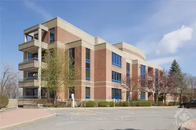 3099 CARLING Avenue 309, Crystal Bay - Rocky Point - Bayshore, ON K2A 4A2