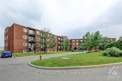 2044 ARROWSMITH Drive 205B, Beacon Hill North - South and Area, ON K1J 7V8