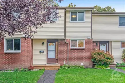 1389 PALMERSTON Drive 105, Cyrville - Carson Grove - Pineview, ON K1J 8N9