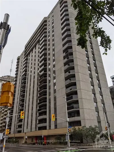 470 LAURIER Avenue W 407, Ottawa Centre, ON K1R 7W9