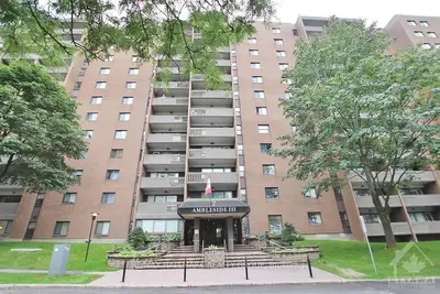 1100 Ambleside Drive 507, Woodroffe, ON K2B 8G6