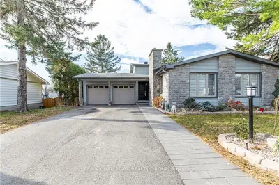 16 Elmbank Crescent, Meadowlands - Crestview And Area, On K2g 3p6
