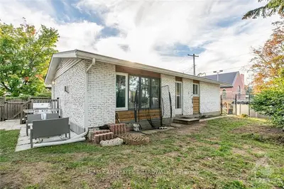 2465 TUPPER Avenue, Elmvale Acres and Area, ON K1G 1G6
