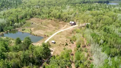 252 KELLY LAKE Road, Laurentian Valley, ON K8A 6W8