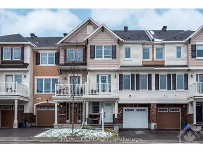 912 FAMEFLOWER Street, Barrhaven, ON K2J 6H3