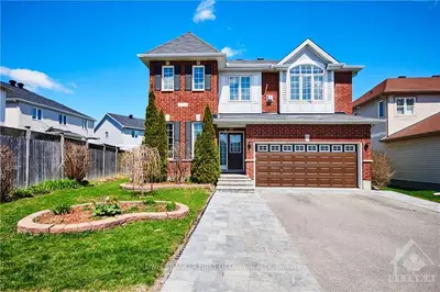 300 UPCOUNTRY Drive, Stittsville - Munster - Richmond, ON K2S 2H6