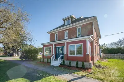 3789 LOGGERS Way, Carp - Dunrobin - Huntley - Fitzroy and Area, ON K0A 2H0