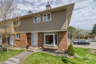1697 BREMEN Lane, Orleans - Convent Glen and Area, ON K1C 4Y7