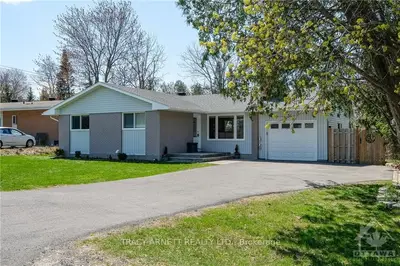 34 CASSIDY Road, Bells Corners and South to Fallowfield, ON K2H 6K1