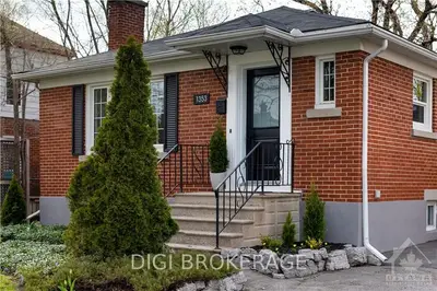 1353 LAROSE Avenue, Carlington - Central Park, ON K1Z 7X4
