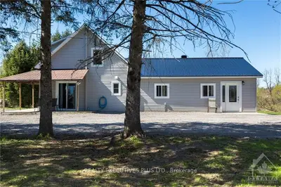 4071 CHAMPLAIN Street, Clarence-Rockland, ON K0A 1E0
