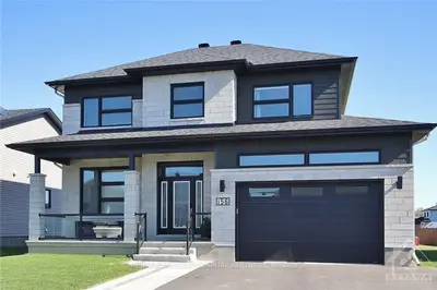 156 Lyon Street, Russell, ON K0A 1W0