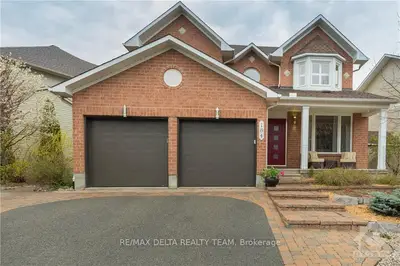 164 Copperwood Street, Orleans - Convent Glen and Area, ON K1C 7S3