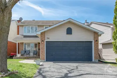 34 KEYS Way, Hunt Club - South Keys and Area, ON K1G 4M5