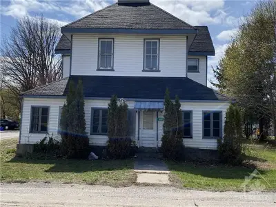 1687 BEACHBURG Road, Whitewater Region, ON K0J 1C0