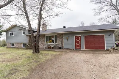 2253 LAKE DORE Road, North Algona Wilberforce, ON K0J 1X0