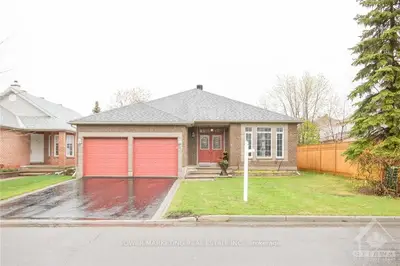 36 ALLANFORD Avenue, Hunt Club - South Keys and Area, ON K1T 3Z5