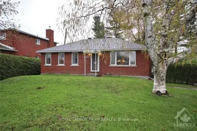 2288 FOX Crescent, Britannia Heights - Queensway Terrace N and Area, ON K2B 7K8