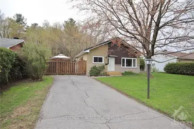 30 SKIPTON Road, South of Baseline to Knoxdale, ON K2G 0Y7