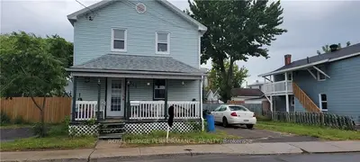211 HIGGINSON Street, Hawkesbury, ON K6A 1G6