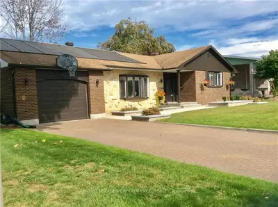 682 GHISLAIN Street, Hawkesbury, ON K6A 2X2