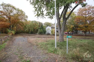 795 BAYVIEW Street, Constance Bay - Dunrobin - Kilmaurs - Woodlawn, ON K0A 3M0
