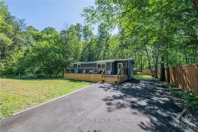 779 BAYVIEW Drive, Constance Bay - Dunrobin - Kilmaurs - Woodlawn, ON K0A 3M0