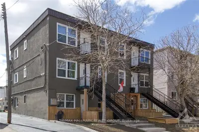 62 STE CECILE Street, Vanier and Kingsview Park, ON K1L 5L5