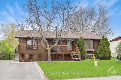 40 WOODWIND Crescent, Stittsville - Munster - Richmond, ON K2S 1T8