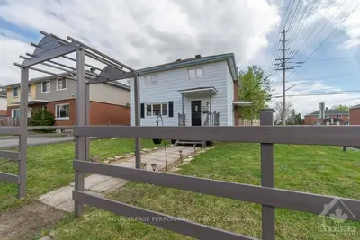 418 QUEEN MARY Street, Overbrook - Castleheights and Area, ON K1K 1W5