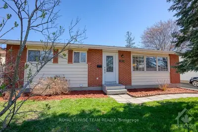 2424 HOWLAND Avenue, Elmvale Acres and Area, ON K1G 1J5