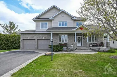 18 CINNABAR Way, Stittsville - Munster - Richmond, ON K2S 1Y5