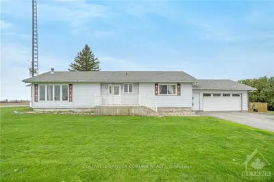 12555 THOMPSON Road, North Dundas, ON K0C 2K0