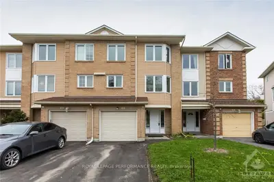 4 MILLRISE Lane E, South of Baseline to Knoxdale, ON K2G 5E5