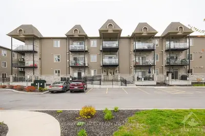 200 EQUINOX Drive 302, Russell, ON K0A 1W0