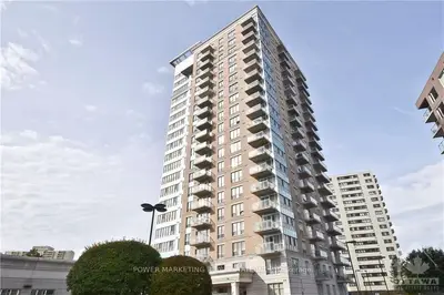 70 LANDRY Street 806, Vanier and Kingsview Park, ON K1L 0A8