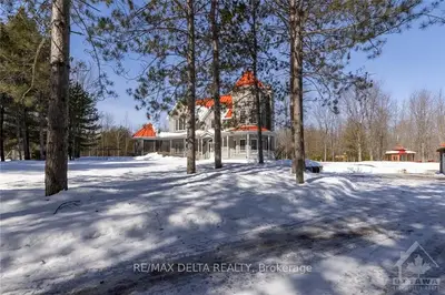 19171 Kenyon Concession 6 Road, North Glengarry, On K0c 1a0