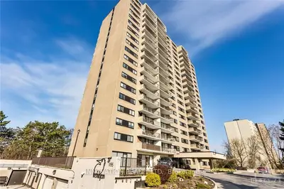 1195 RICHMOND Road 306, Woodroffe, ON K2B 8E4