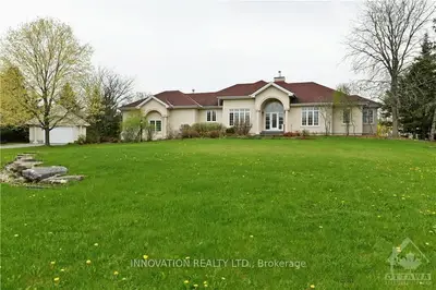115 KERRY HILL Crescent, Constance Bay - Dunrobin - Kilmaurs - Woodlawn, ON K0A 1T0