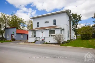 11 SABOURIN Street, North Stormont, ON K0C 1W0
