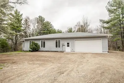 79 HILLCREST Avenue, Killaloe, Hagarty and Richards, ON K0J 2N0