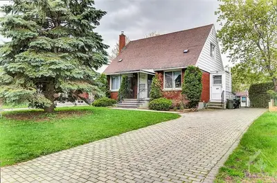 1598 BOTSFORD Street, Alta Vista and Area, ON K1G 0R3