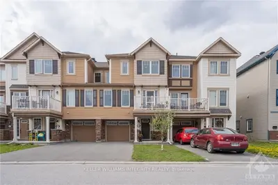 241 PAR-LA-VILLE Circle, Stittsville - Munster - Richmond, ON K2S 0T6
