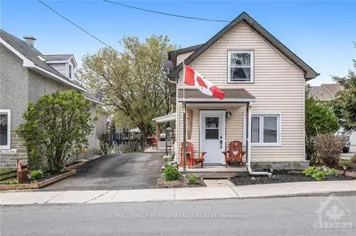 580 St Louis Street, Clarence-Rockland, ON K4K 1K6