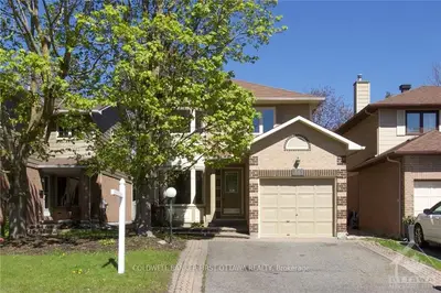 111 BEECHFERN Drive, Stittsville - Munster - Richmond, ON K2S 1E3