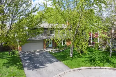 528 RIVERSHORE Crescent, Beacon Hill North - South and Area, ON K1J 7Y7
