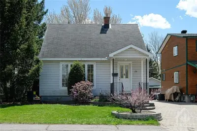 26 Harrold Place, Carlington - Central Park, On K1z 7n5