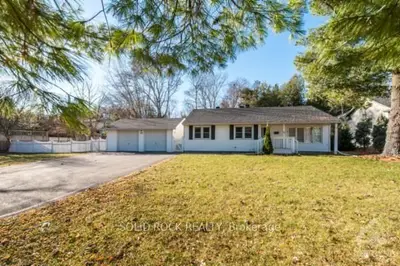 65 Rothwell Drive, Beacon Hill North - South and Area, ON K1J 7G7