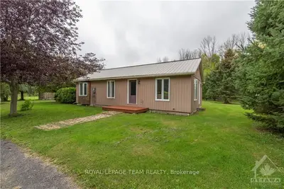 10333 SANDY CREEK Road, South Dundas, ON K0E 1C0