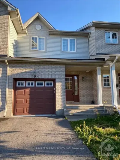 223 Macoun Circle, Hunt Club - South Keys And Area, On K1t 0h9